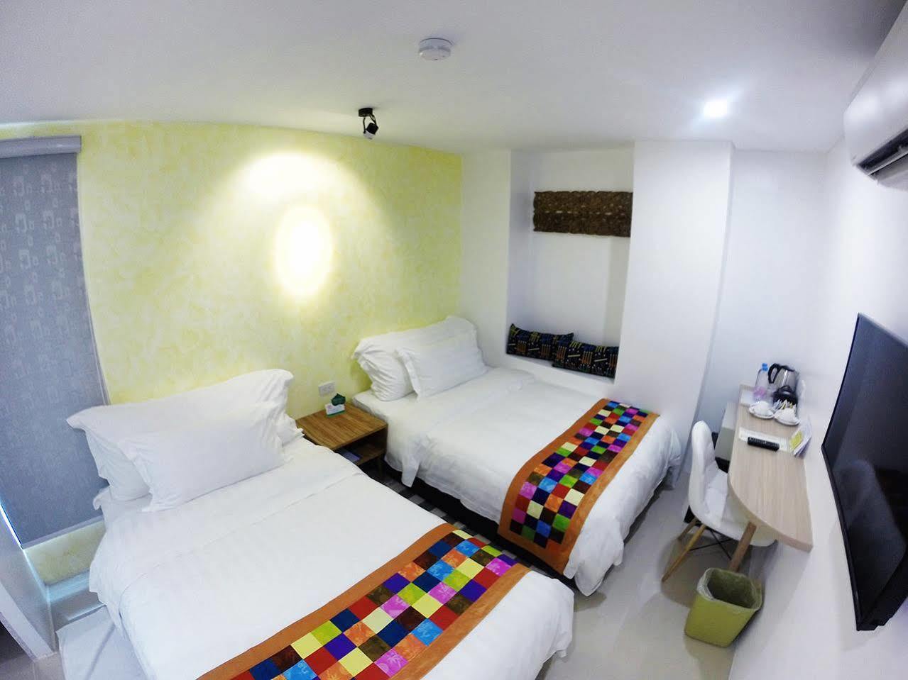 Blue Ocean Boutique Hotel.Com Manoc-Manoc Exteriör bild
